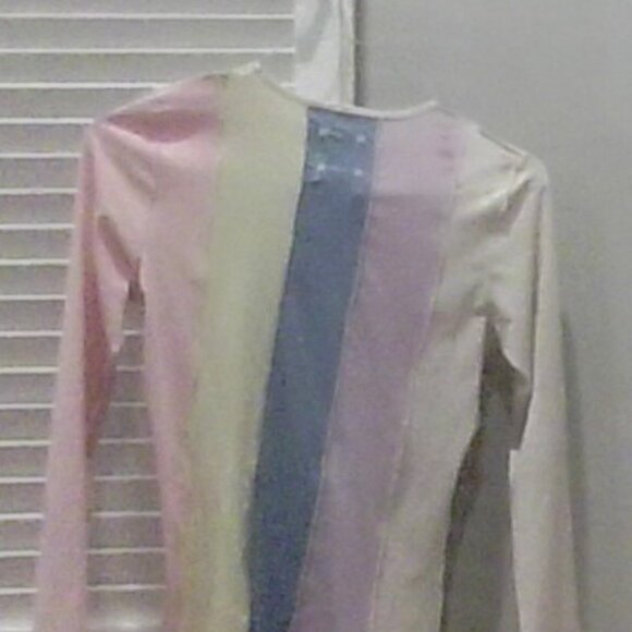 color block panel shirt 🤗 - Picture 2 of 3